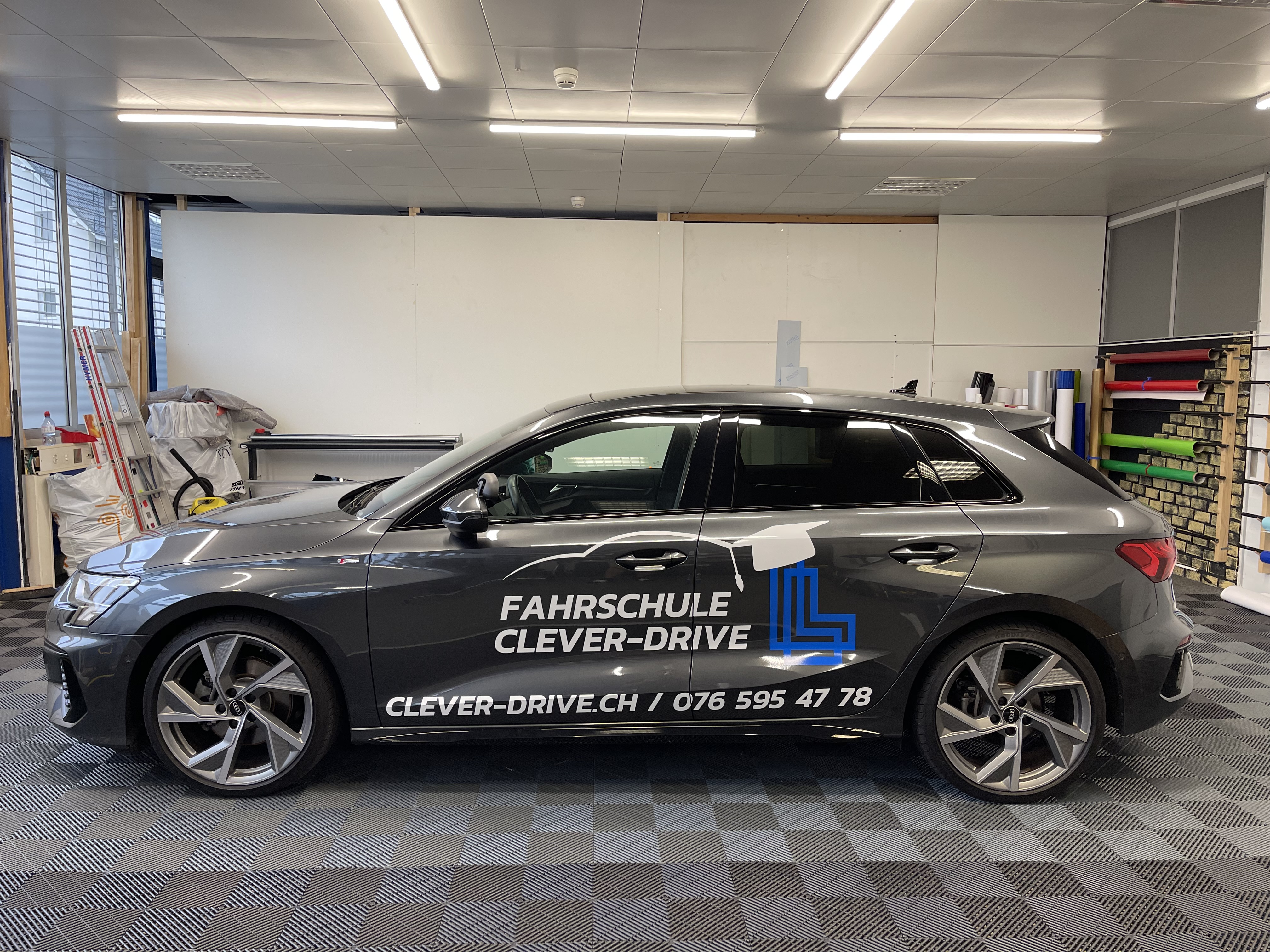 Fahrzeugbeschriftung 27