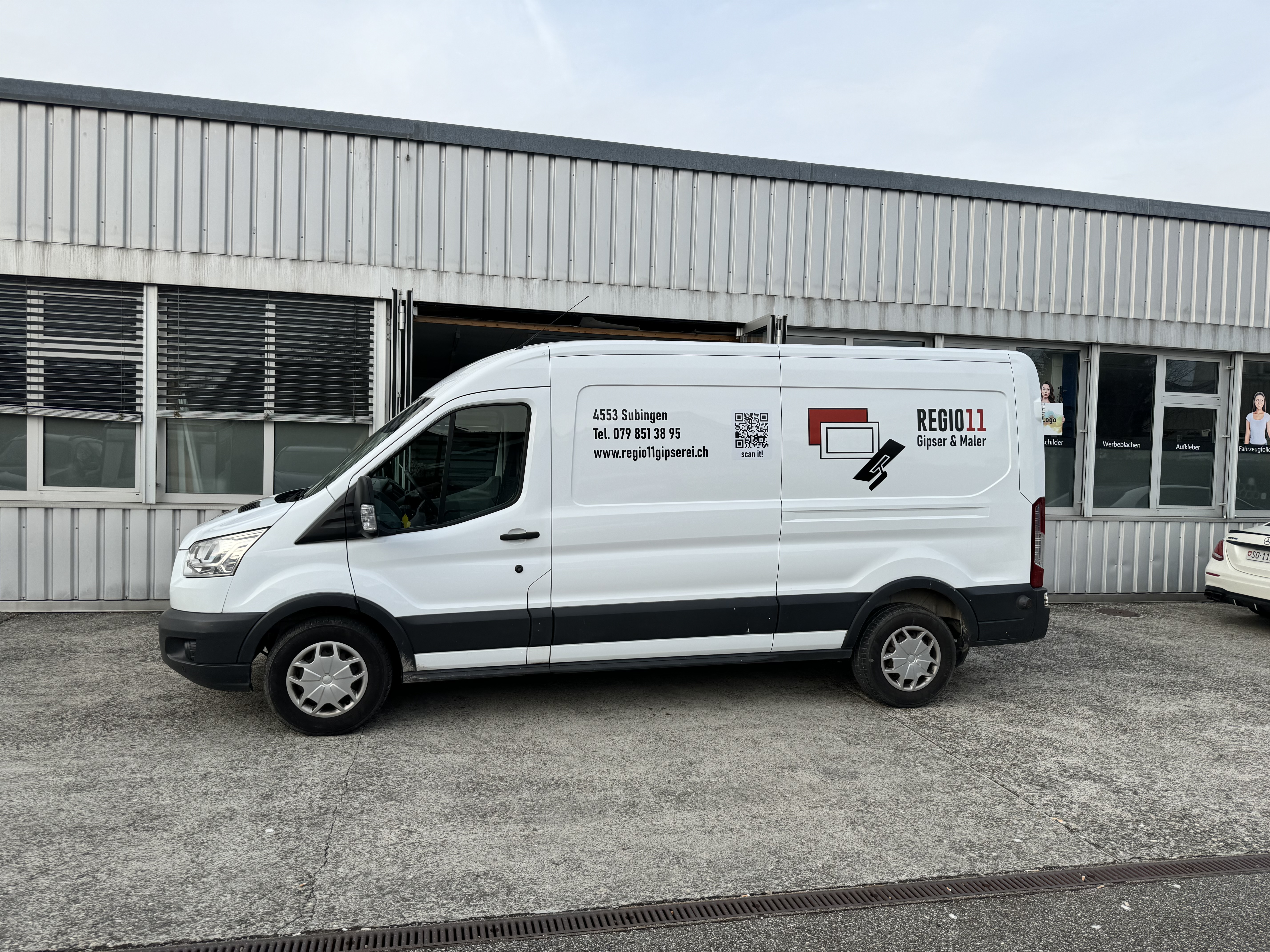 Fahrzeugbeschriftung 33