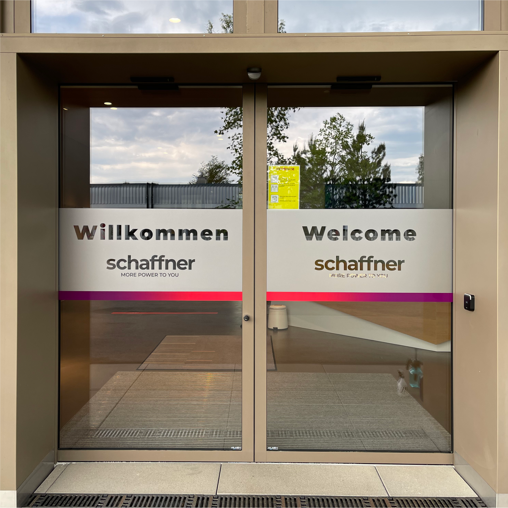 Schaufenster-Glasbeschriftung Beispiel 1